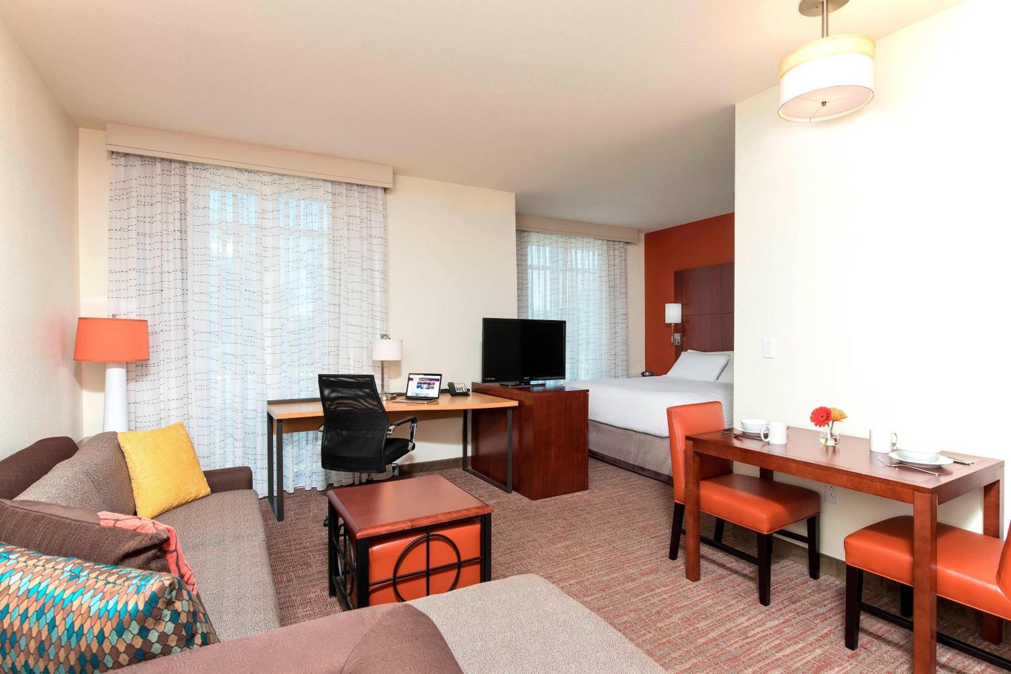 Residence Inn By Marriott Austin - University Area מראה חיצוני תמונה