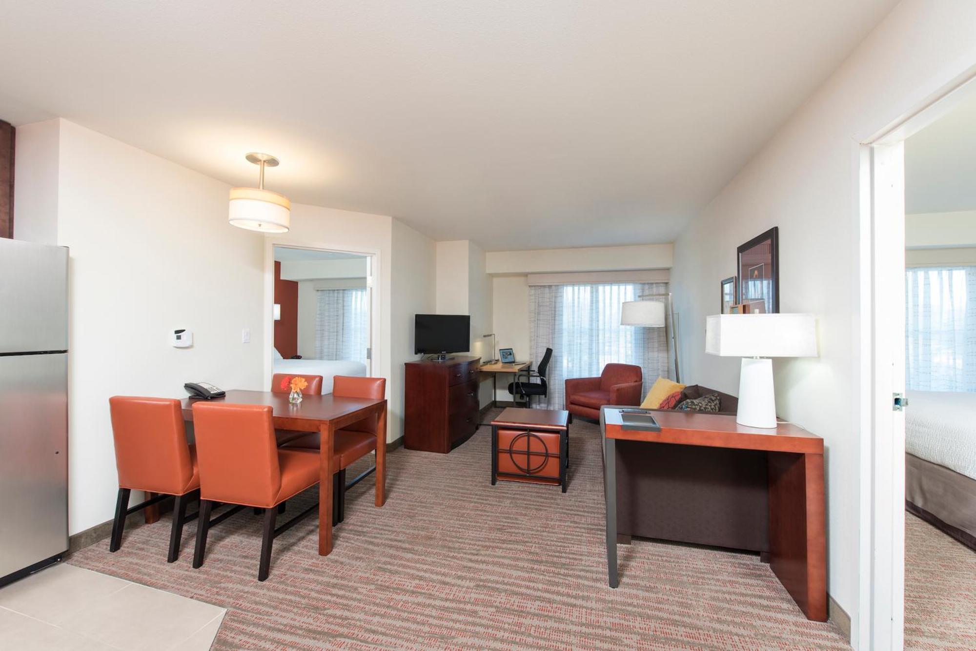 Residence Inn By Marriott Austin - University Area מראה חיצוני תמונה