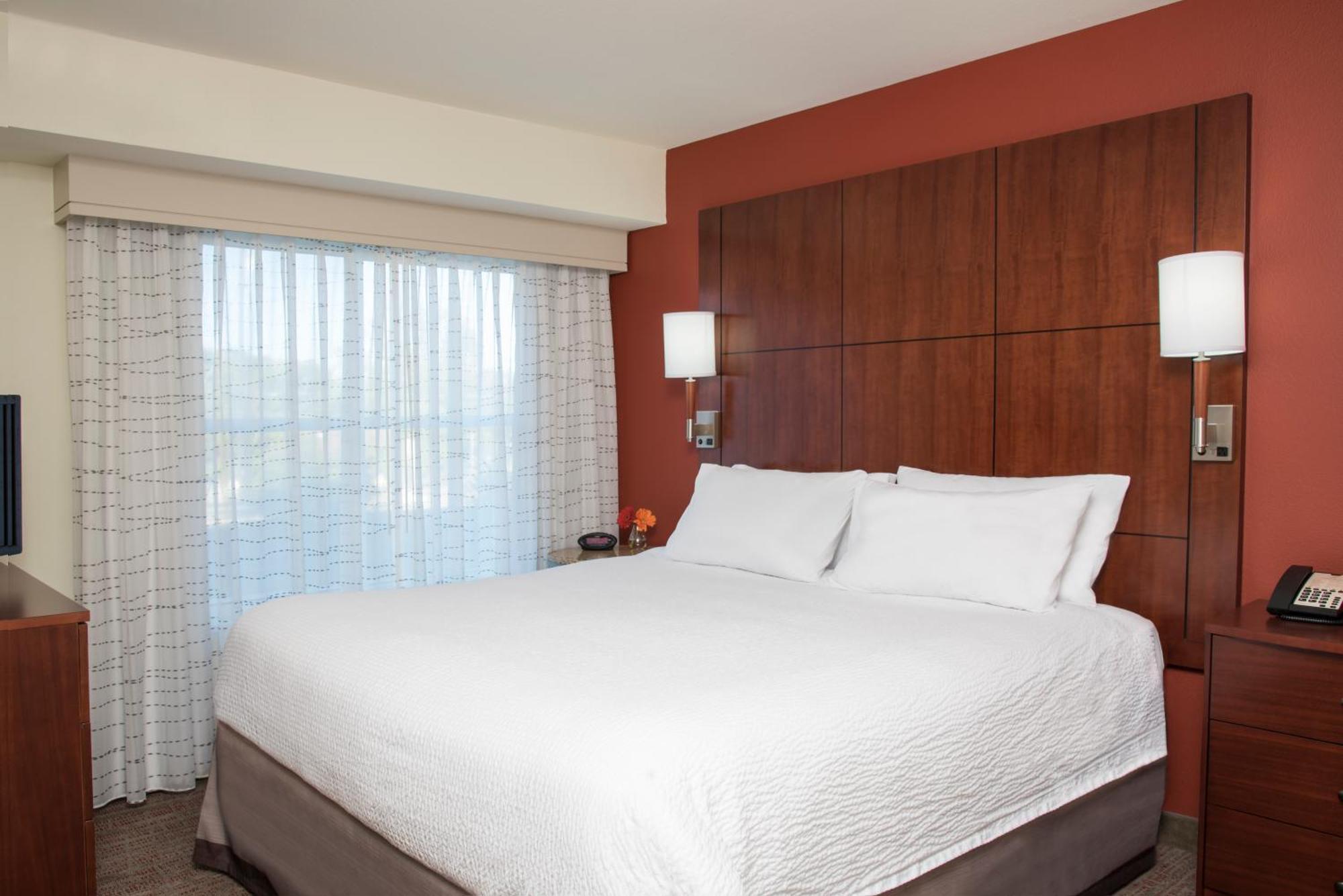 Residence Inn By Marriott Austin - University Area מראה חיצוני תמונה