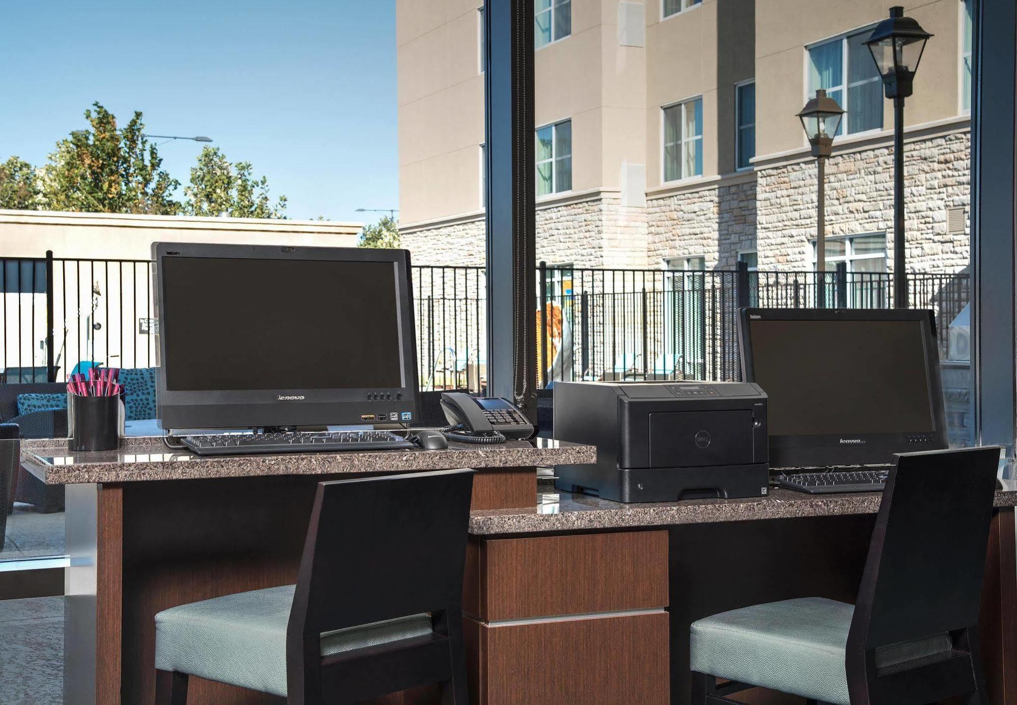 Residence Inn By Marriott Austin - University Area מראה חיצוני תמונה